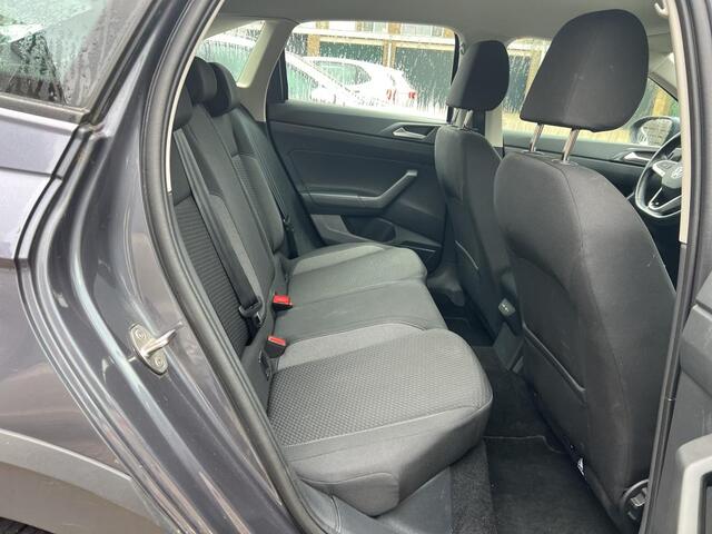 Volkswagen Taigo 1.0 TSI 95pk Life / App. Connect / Airco / Achteruitrijcamera / Getint Glas / 17'' LMV