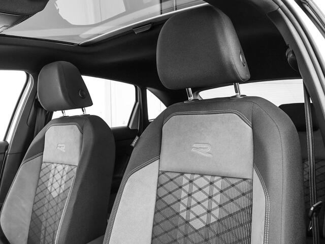 Volkswagen Taigo 1.0 TSI 115pk DSG R-Line · Panoramadak · Camera · Apple/Android Car Play · Keyless · P-Sensoren · 17'' Inch ·