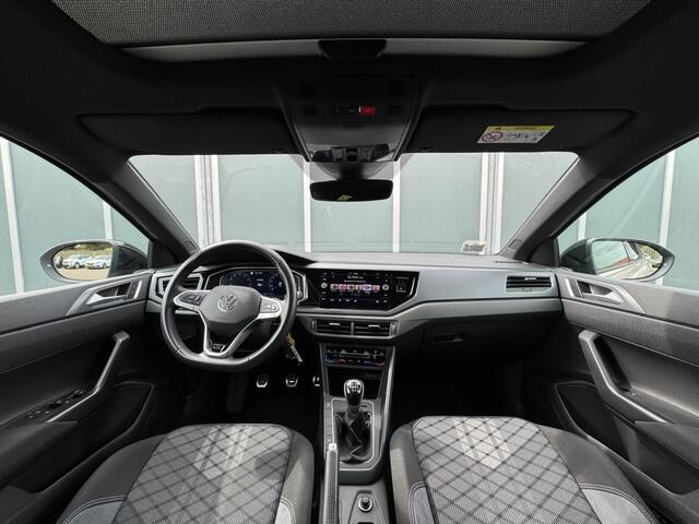 Volkswagen Taigo 1.0TSI 115pk R-Line Black Style | Pano | IQ.Light | Camera