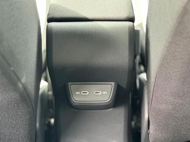 Volkswagen Taigo 1.0TSI 115pk DSG R-Line | Pano | IQ.Light | ACC | Carplay