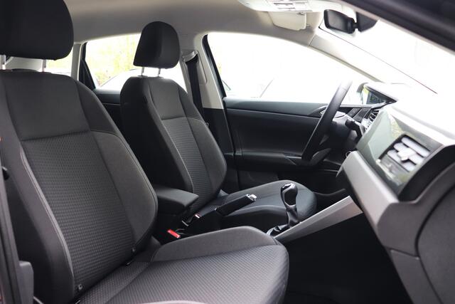 Volkswagen Taigo 1.0 TSI Life Business Navi Carplay LED PDC