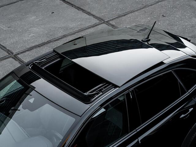 Volkswagen Taigo 1.0 TSI R-Line Business Pano Camera Beats