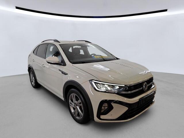 Volkswagen Taigo 1.0 TSI R-Line Parkeersensoren / Navigatie / Comfort + multimedia pakket / LED verlichting / Clima / Camera