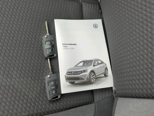 Volkswagen Taigo 1.0 TSI Life / AUTOMAAT/ PARK. SENSOREN/ NAVI/ VIRTUAL COCKPIT/ 16" LMV