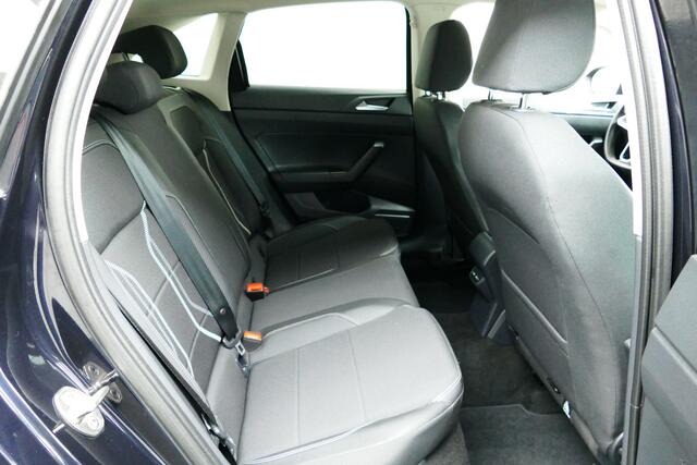 Volkswagen Taigo 1.0 TSI Style. Adap Cruise, IQ Licht, Camera, Navi, StoelVerw, Clima, 18"LMV, Haak 1100kg