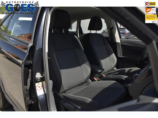 Volkswagen Taigo Life carplay/ camera/ stoelverwarming / clima