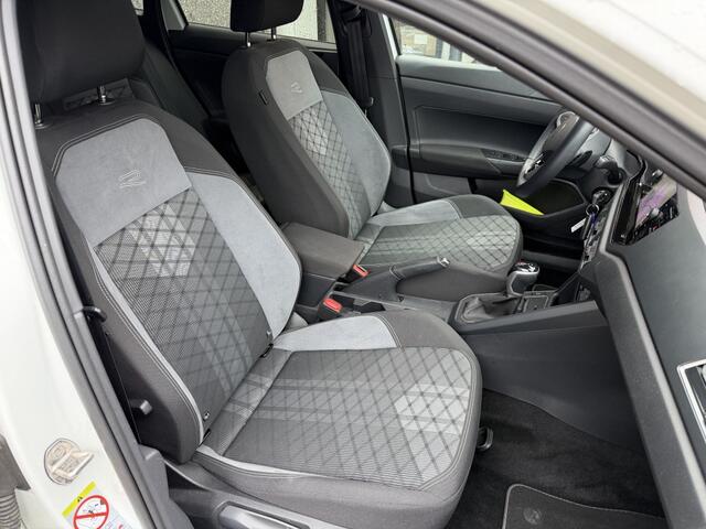 Volkswagen Taigo 1.0 TSI R-Line Pano IQ Light ACC Virtual Camera