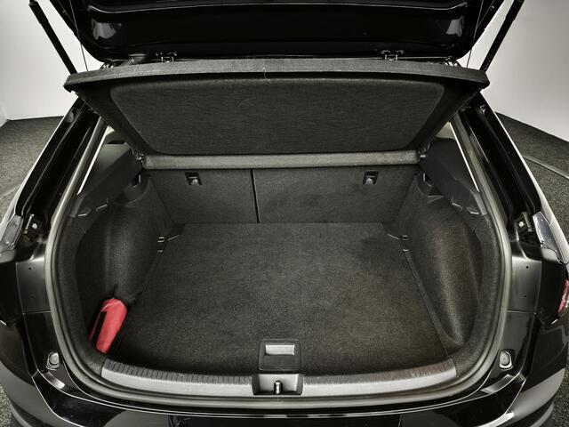 Volkswagen Taigo 1.0 TSI Style | Panoramadak | Stoelverwarming | Navigatie | Parkeersensoren V+A |