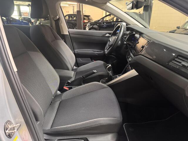 Volkswagen Taigo 1.0 TSI Life Business Navi Camera Stoelverwarming Adapt Cruise Climat Privacy glass Dealeronderhouden