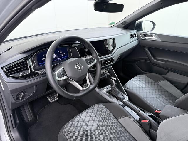 Volkswagen Taigo 1.0TSI Automaat R-Line Panoramadak Camera Adap.Cruise Trekhaak Stoelverwarming Apple Carplay Android Auto Navi Ecc Draadloze telefoonlader Keyless Lmv DAB Bluetooth IQ Light Pdc Isofix Privacy Glas Led Rijstrooksensor 1100KG Trekgewicht