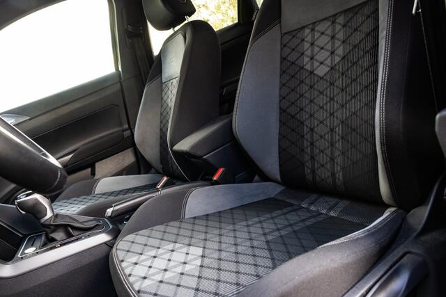 Volkswagen Taigo 1.0 TSI R-Line Bns