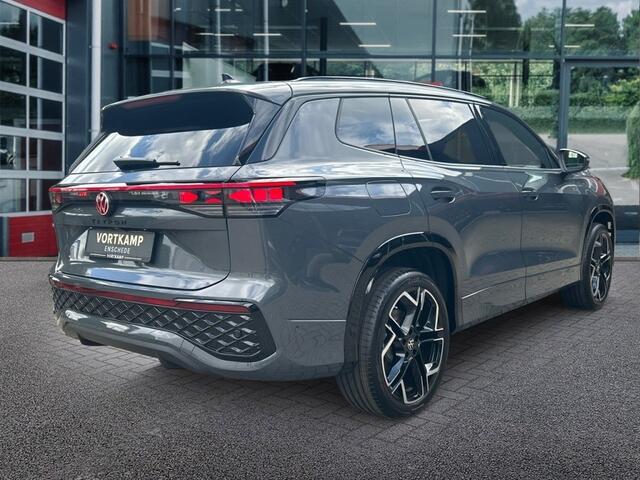 Volkswagen Tayron 1.5 TSI R-LINE E-HYBRID 272 PK LEDER/PANO-DAK/360-CAMERA/HenK/TRE