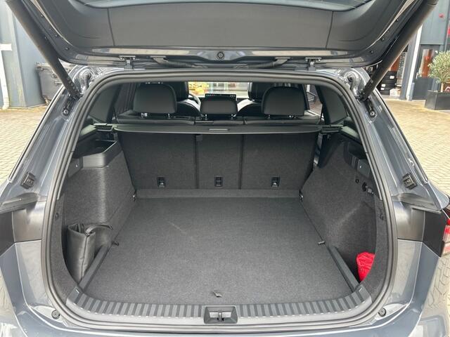 Volkswagen Tayron 1.5 TSI R-LINE E-HYBRID 272 PK LEDER/PANO-DAK/360-CAMERA/HenK/TRE