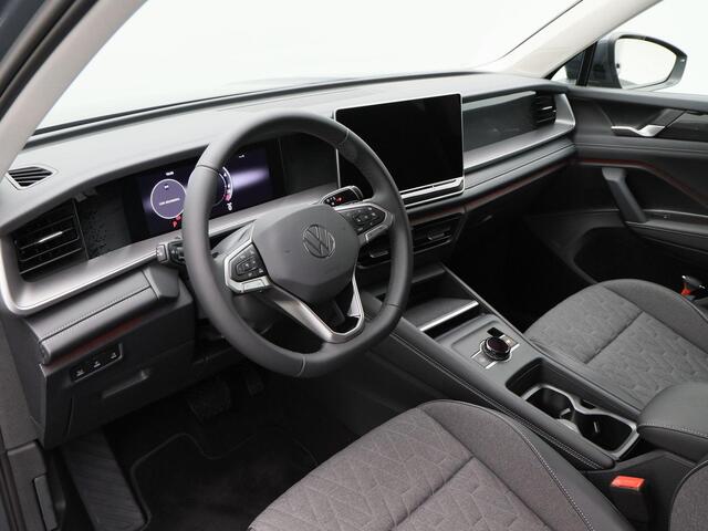 Volkswagen Tayron 1.5 eHybrid 204 Pk Automaat Life Edition | Trekhaak | Camera | Full LED | Adaptive Cruise | Elektrische Achterklep | Stoel en Stuur Verwarming | Parkeersensoren | Carplay | Navigatiesysteem | 20 Inch | 862 Km!!
