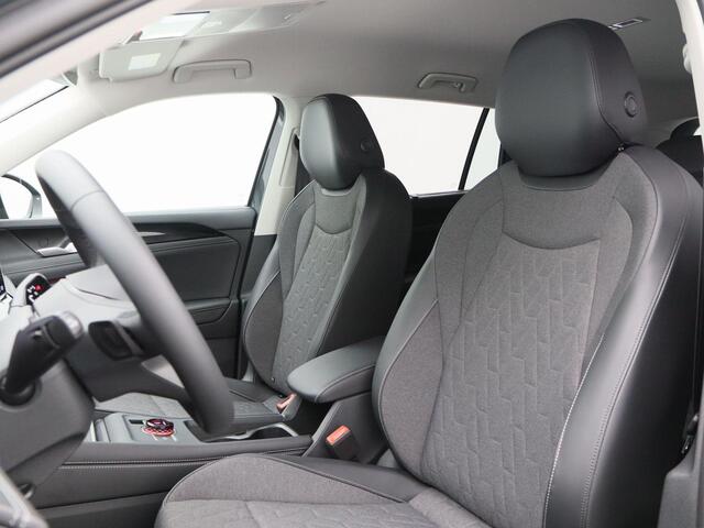 Volkswagen Tayron 1.5 eHybrid 204 Pk Automaat Life Edition | Trekhaak | Camera | Full LED | Adaptive Cruise | Elektrische Achterklep | Stoel en Stuur Verwarming | Parkeersensoren | Carplay | Navigatiesysteem | 20 Inch | 862 Km!!