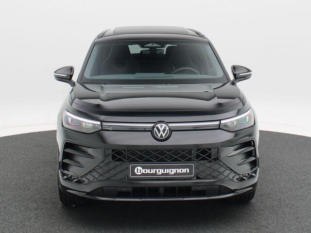 Volkswagen Tayron R-Line Edition 1.5 eHybrid 204 PK | Trekhaak | Full LED | Black Style | Panoramadak | Stoel & Stuur Verwarming |