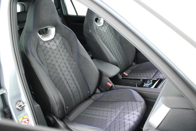 Volkswagen Tayron 1.5 eHybrid 204pk R-Line Edition Head-Up Camera Keyless Massage Panoramadak Virtual Cockpit Navigatie