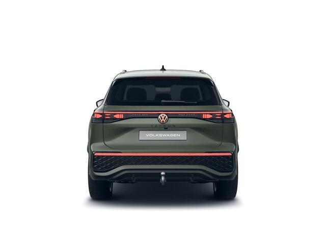 Volkswagen Tayron R-Line Edition 1.5 eHybrid 204 PK | Trekhaak | Elektrische Verstelbare Voorstoelen | Leder Bekleding | Panoramadak |