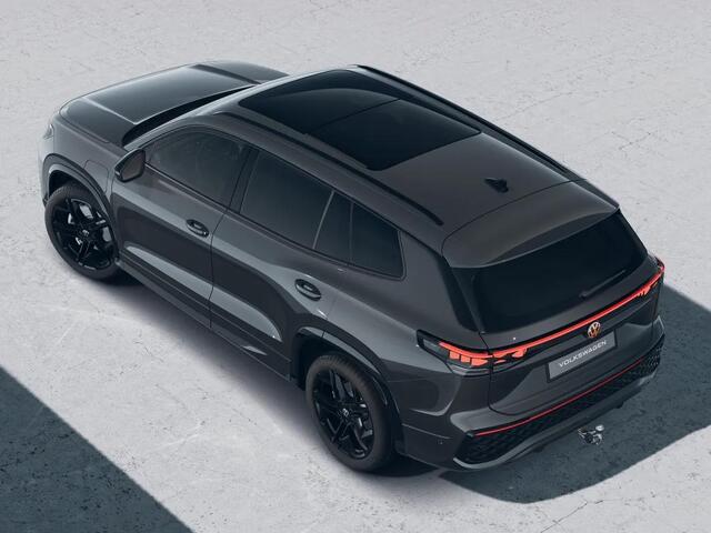 Volkswagen Tayron 1.5 eHybrid R-Line Edition 272 PK PHEV | Panorama dak | Black Style | 20"LM velgen | Stoel- en stuurverwarming | 360 graden camera |