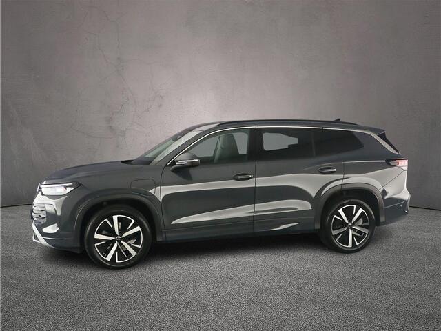 Volkswagen Tayron Life Edition 1.5 TSI eHybrid 204pk DSG Automaat Adaptive cruise control, Achteruitrijcamera, Elektrische achterklep, LED koplampen, Navigatie, Stoelverwarming