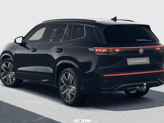 Volkswagen Tayron 1.5 eHybrid 272 Pk Automaat R-Line Edition | Black Style | Panoramadak | Trekhaak | 20 Inch | Full LED | 360 Camera