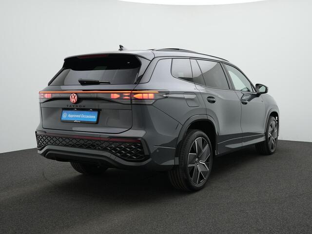 Volkswagen Tayron 1.5 TSI eHybrid 272 pk DSG R-Line Edition | Panoramadak | Adaptief onderstel | Achteruitrijcamera | Stuur-/stoelverwarming