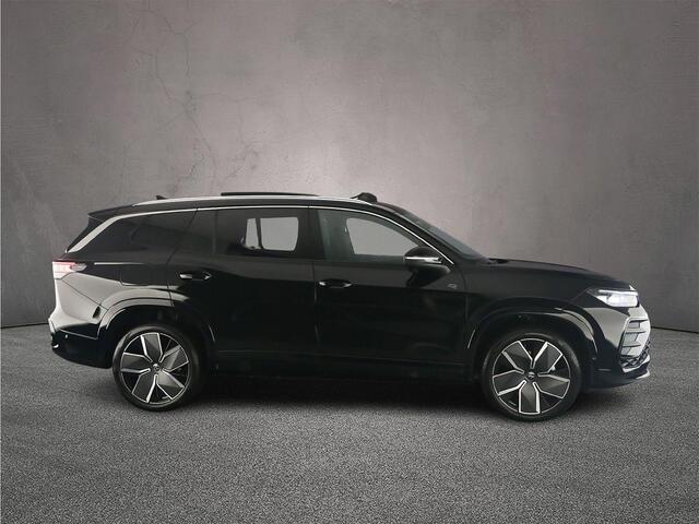 Volkswagen Tayron R-Line Edition 1.5 TSI eHybrid 272pk DSG Automaat Trekhaak, Panoramadak, 360 camera, Adaptive cruise control, Achteruitrijcamera, Navigatie, Elektrische achterklep