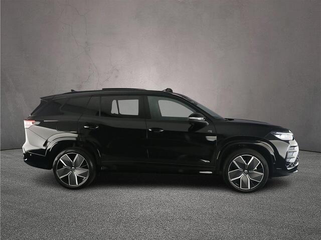 Volkswagen Tayron R-Line Edition 1.5 TSI eHybrid 272pk DSG Automaat Trekhaak, Panoramadak, Adaptive cruise control, 360 camera, Achteruitrijcamera, LED matrix koplampen