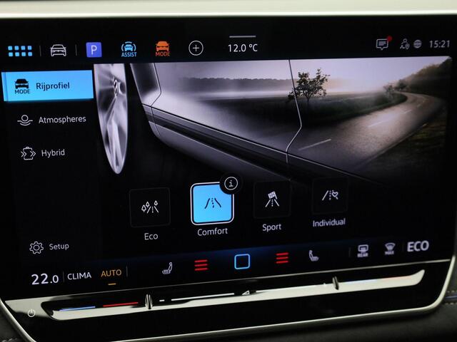 Volkswagen Tayron 1.5 eHybrid 272pk DSG R-Line · Panoramadak · Camera · Keyless · Side Assist · Stuur-& Stoelverwarming · Massagefunctie Bestuurder · Garantie t/m 29-09-2030 of 100.000km