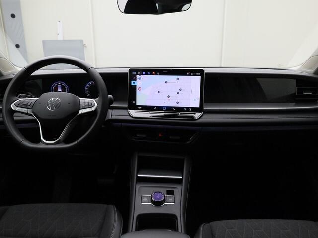 Volkswagen Tayron 1.5eTSI/150PK Life 7p. DSG · 360° Camera + Parkeersensoren · Trekhaak · Stoel-& stuurverwarming · Garantie t/m 01-05-2027 of 100000km