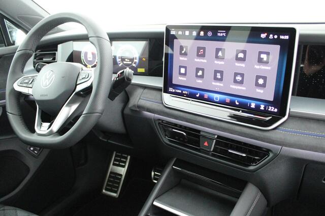 Volkswagen Tayron 1.5 272pk eHybrid R-Line Edition Panoramadak Camera Keyless Stoelverwarming Massage Carplay