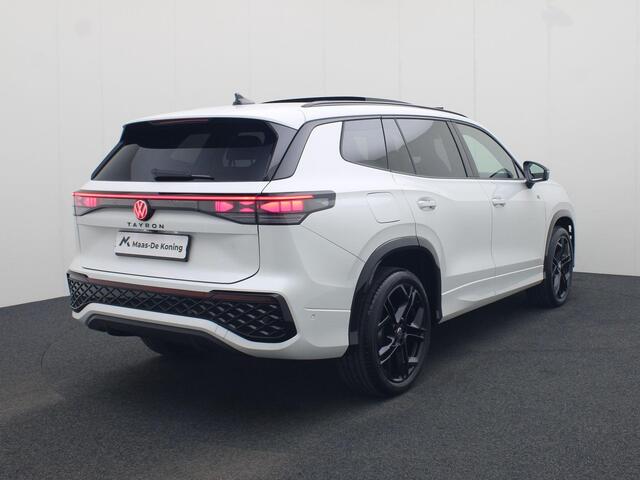 Volkswagen Tayron 1.5eHybrid 200kW/272PK R-Line DSG · Panoramadak · Harman Kardon sound · Camera + Parkeersensoren · Garantie t/m 06-06-2029 of 100000km