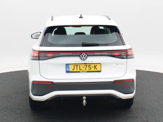Volkswagen Tayron 1.5 eHybrid 204 Pk Automaat Life Edition | Adaptive Cruise | Trekhaak | Stoelverwarming | Navigatie | Camera | Carplay | 18 Inch | 27.026 Km!!
