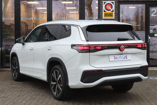 Volkswagen Tayron 1.5 eHybrid 204PK Life Edition IQ.Light/Keyless/Camera/DCC/Winterpakket/Elek. klep/Dodehoek/Trekhaak wegkl./19"