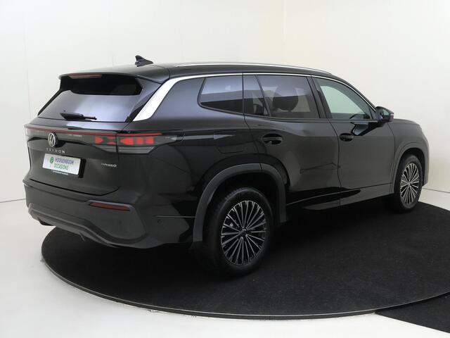 Volkswagen Tayron 1.5 eHybrid Life Edition | SoH 100% | Trekhaak | Parkeerassistent | Adaptieve demping | Dodehoek detectie | Achteruitrijcamera | Stoel- en stuurwielverwarming | Adaptieve cruise control |