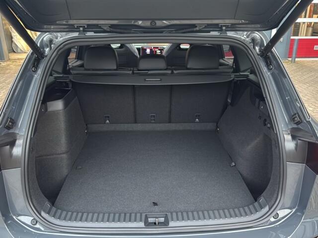 Volkswagen Tayron 1.5 TSI E-HYBRID R-LINE PANO-DAK/TREKHAAK/CAMERA/CARPLAY/ACC/STOELVERW