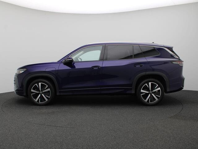 Volkswagen Tayron 1.5 eHybrid Elegance 204PK DSG Matrix LED-Verlichting, Navi, Keyless, Ergo Active Bestuurdersstoel, Side Assist, 19" LM Velgen, Achteruitrijcamera, Elektr. Achterklep, Stoel-Stuurverwarming