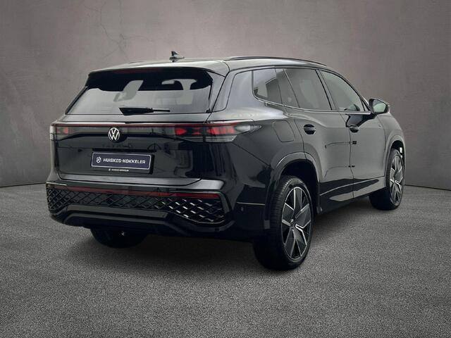 Volkswagen Tayron R-Line Edition 1.5 TSI eHybrid 272pk DSG Automaat Trekhaak, Panoramadak, Adaptive cruise control, Black style, Navigatie, Elektrische achterklep, LED matrix koplampen