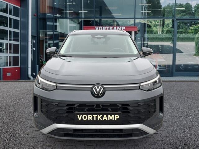Volkswagen Tayron 1.5 eTSI DSG LIFE 7PERS/TREKHAAK/CAMERA/ELEKKLEP/ACC/STOEL+STUURVERW
