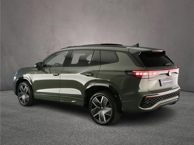 Volkswagen Tayron R-Line Edition 1.5 TSI eHybrid 272pk DSG Automaat Trekhaak, Panoramadak, Black style, Navigatie, Adaptive cruise control, Elektrische achterklep