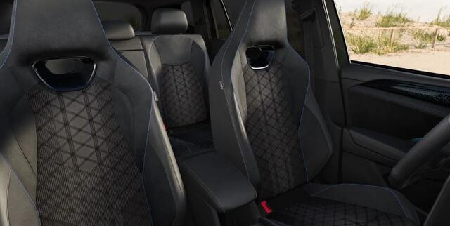 Volkswagen Tayron 1.5 eHybrid R-Line Edition *BLACK STYLE* !!!Profiteer ook van 5.000 EURO inruilpremie!!!