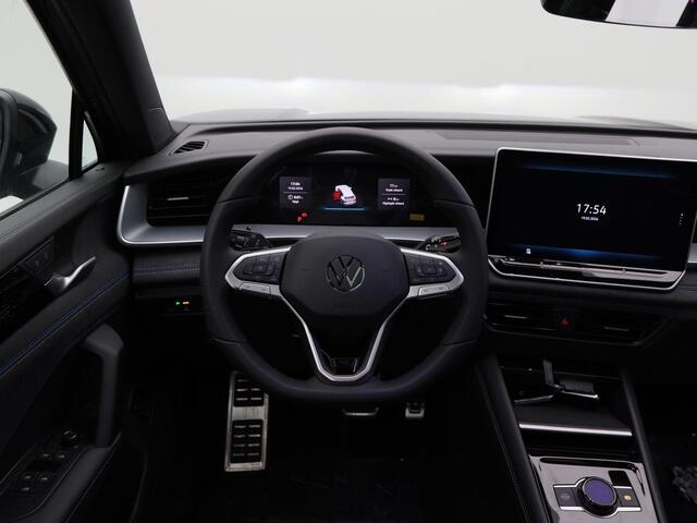 Volkswagen Tayron 1.5 eHybrid 272 Pk Automaat R-Line Edition | Panoramadak | Trekhaak | 20 Inch | Camera | Stuur- en Stoelverwarming | Full LED