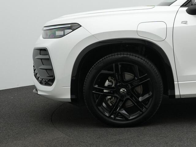 Volkswagen Tayron 1.5 eHybrid 272 pk R-Line Edition | Panoramadak | Trekhaak | Geheugen-/ventilatiestoelen | Adaptive Cruise | Leder