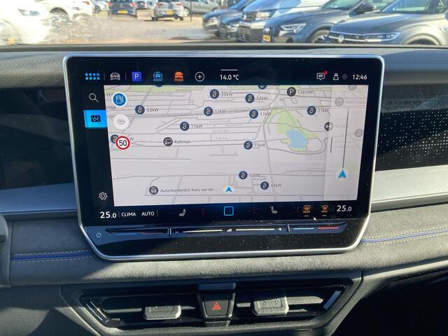 Volkswagen Tayron 1.5 eHybrid/272PK R-Line Edition Panoramadak · Navigatie · 360° Camera + Parkeersensoren · Garantie t/m 03-03-2030 of 100.000km