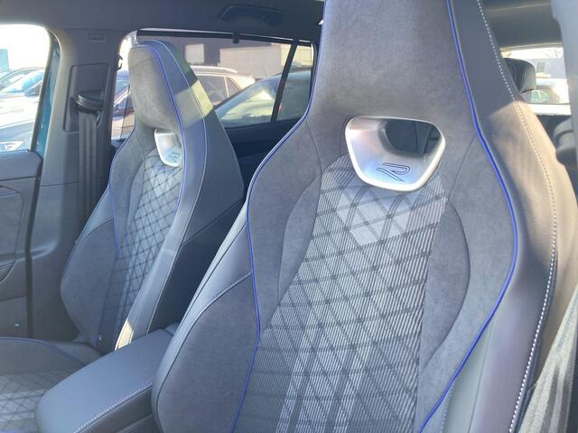 Volkswagen Tayron 1.5 eHybrid/272PK R-Line Edition Panoramadak · Apple/Android Car Play · Camera + Parkeersensoren · Garantie t/m 30-12-2030 of 100.000km