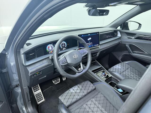 Volkswagen Tayron 1.5 eHybrid R-Line Edition | SoH 100% | 204 PK | Panoramadak | Trekhaak | Stoel & Stuurverwarming |