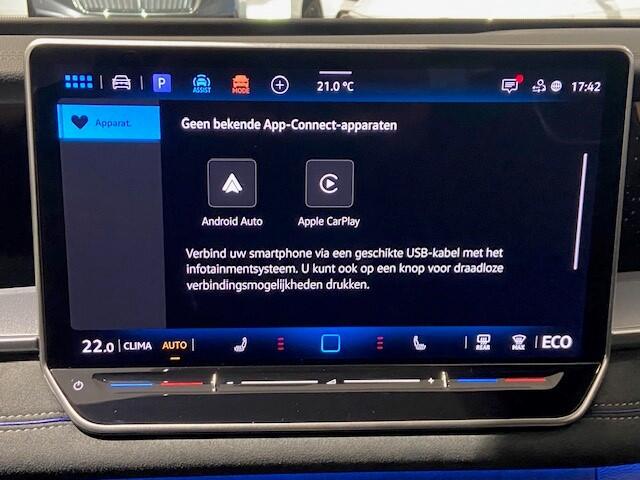 Volkswagen Tayron 1.5 eHybrid R-Line Edition / App Connect / Panoramadak / Trekhaak / R-Line / 20"LMV / Camera