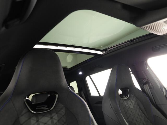 Volkswagen Tayron 1.5 eHybrid R-Line Edition 272 pk Automaat (DSG) | Navigatie | Panoramadak | Parkeersensoren (Park assist) | Achteruitrijcamera | Black Style pakket | R-Line |