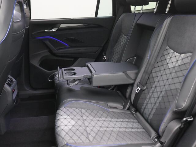 Volkswagen Tayron 1.5 eHybrid R-Line Edition 272PK DSG Pano-Schuifdak, Trekhaak, 20" LM Velgen, Navi via Apple Carplay/Android Auto, Keyless, Side Assist, Elektr. Achterklep, Stoel-stuurverwarming