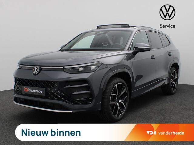 Volkswagen Tayron 1.5 eHybrid R-Line Edition 272PK DSG Pano-Schuifdak, Trekhaak, 20" LM Velgen, Navi via Apple Carplay/Android Auto, Keyless, Side Assist, Elektr. Achterklep, Stoel-stuurverwarming